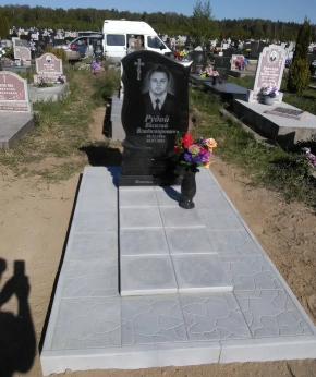 Памятник одиночный 005